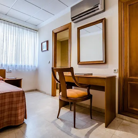 Hotel Sacromonte