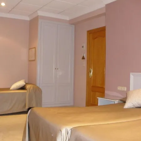 Hotel Sacromonte 3*