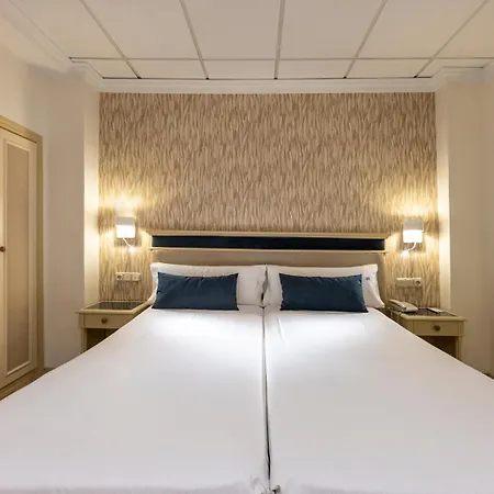 Hotel Sacromonte 3*