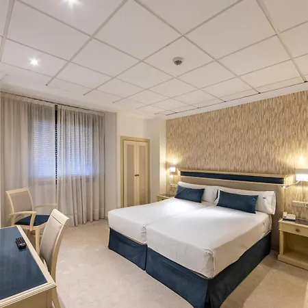 Hotel Sacromonte 3*